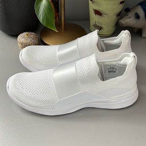 ❤️Brand New APL sneakers ❤️